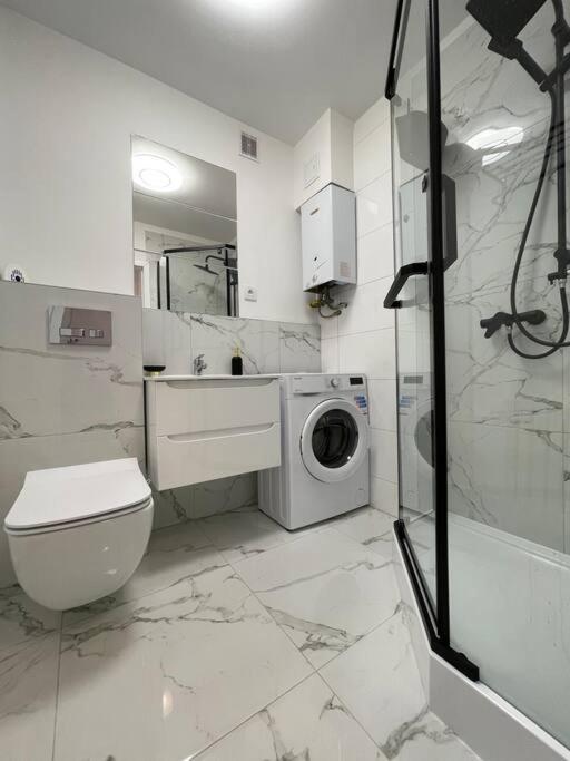 Kalwaryjska Spot Apartment In A Good Location كراكوفيا المظهر الخارجي الصورة