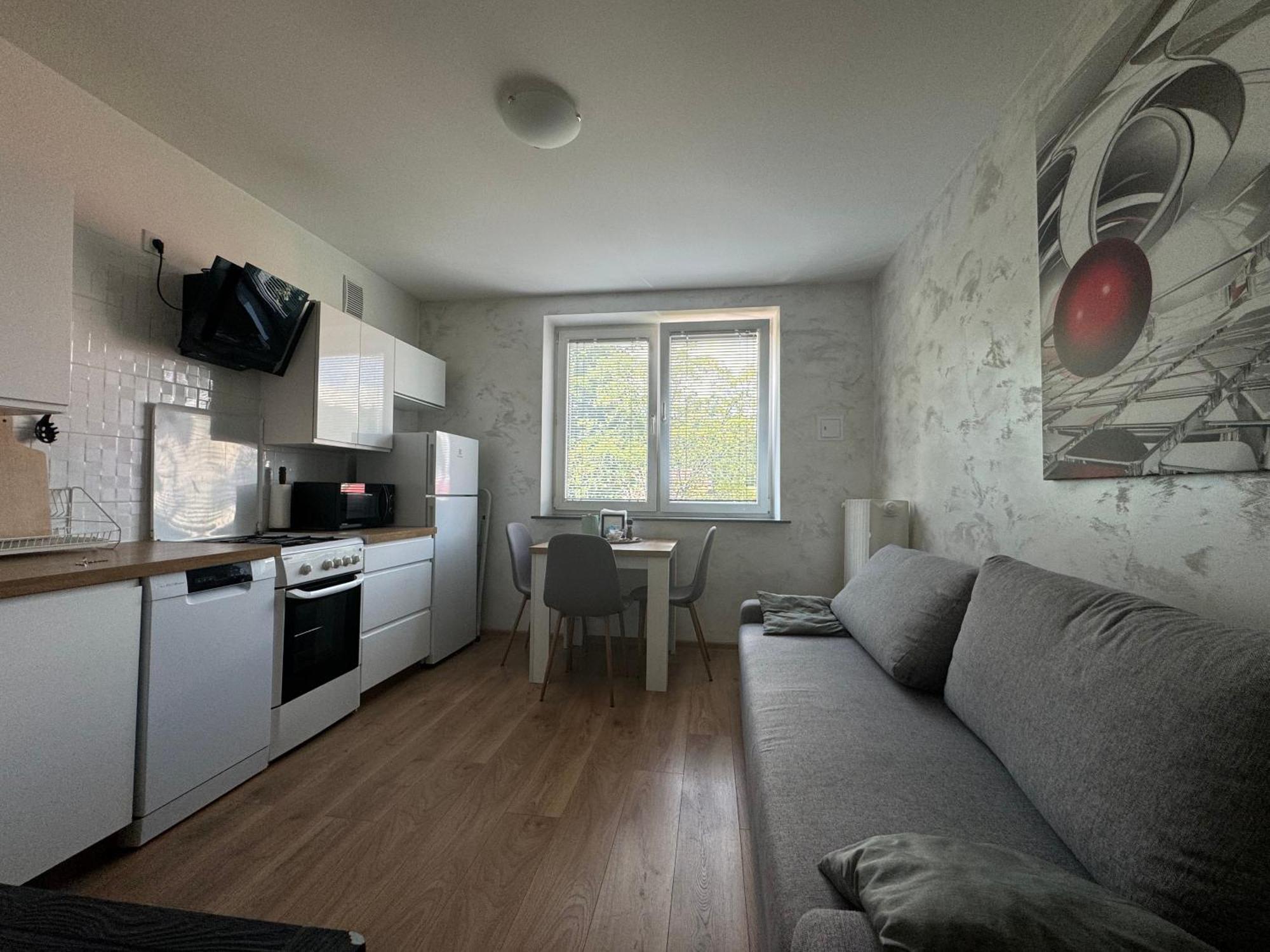 Kalwaryjska Spot Apartment In A Good Location كراكوفيا المظهر الخارجي الصورة